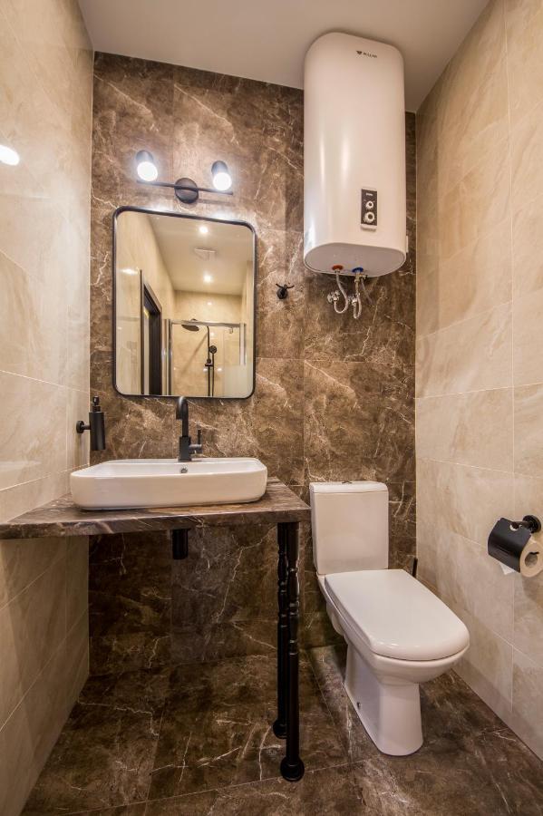 Apartments On Ploshcha Ukrainskykh Heroiv Κίεβο Εξωτερικό φωτογραφία